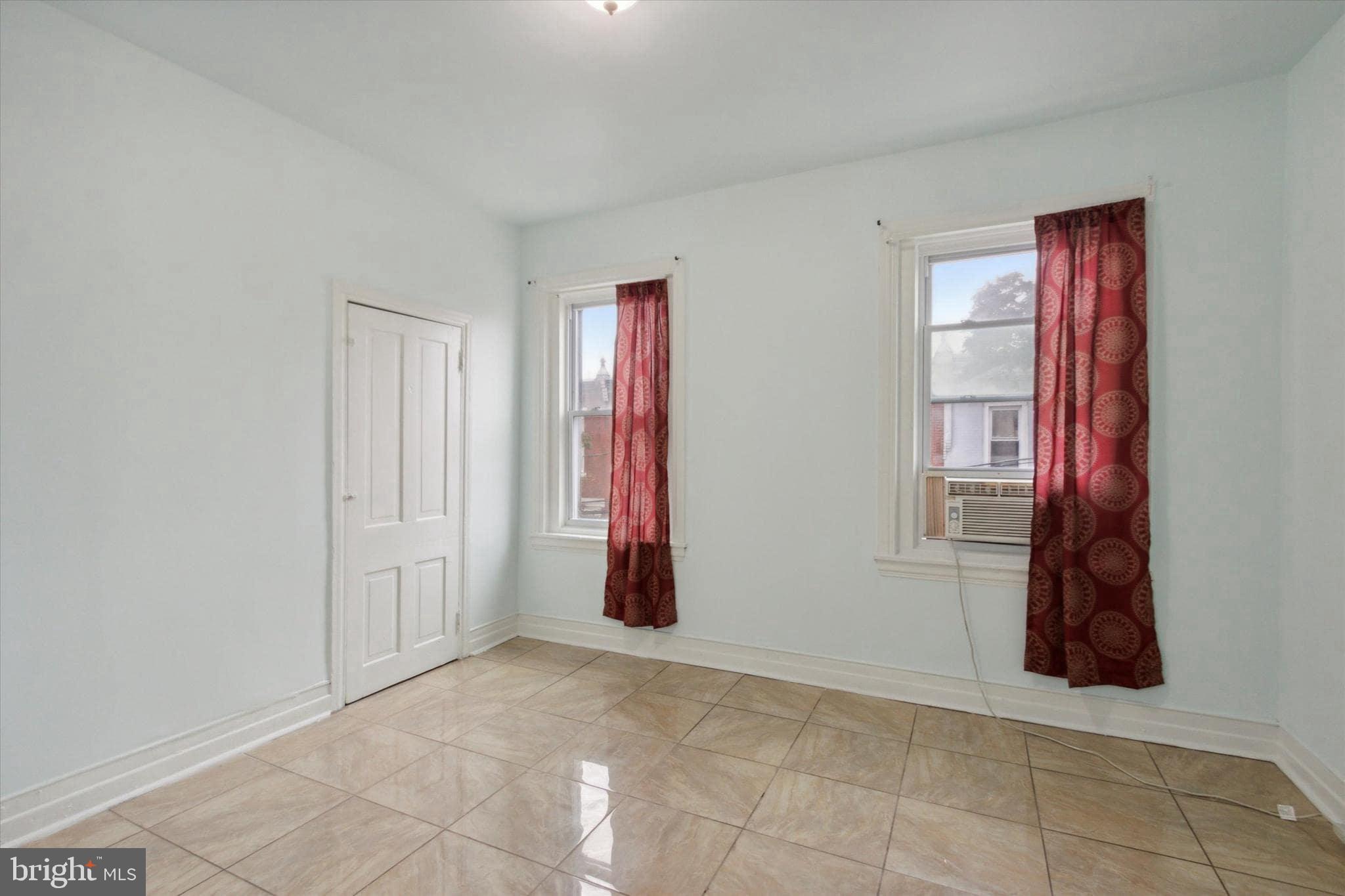 PHILADELPHIA (NORTHWEST) - Residential Lease