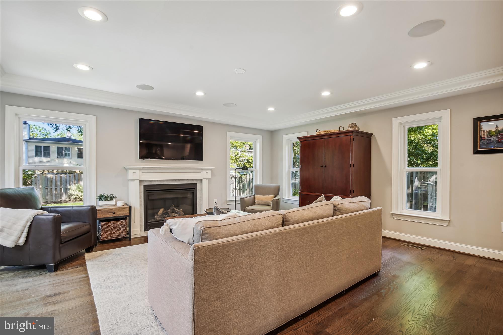 BRADDOCK HEIGHTS - Residential