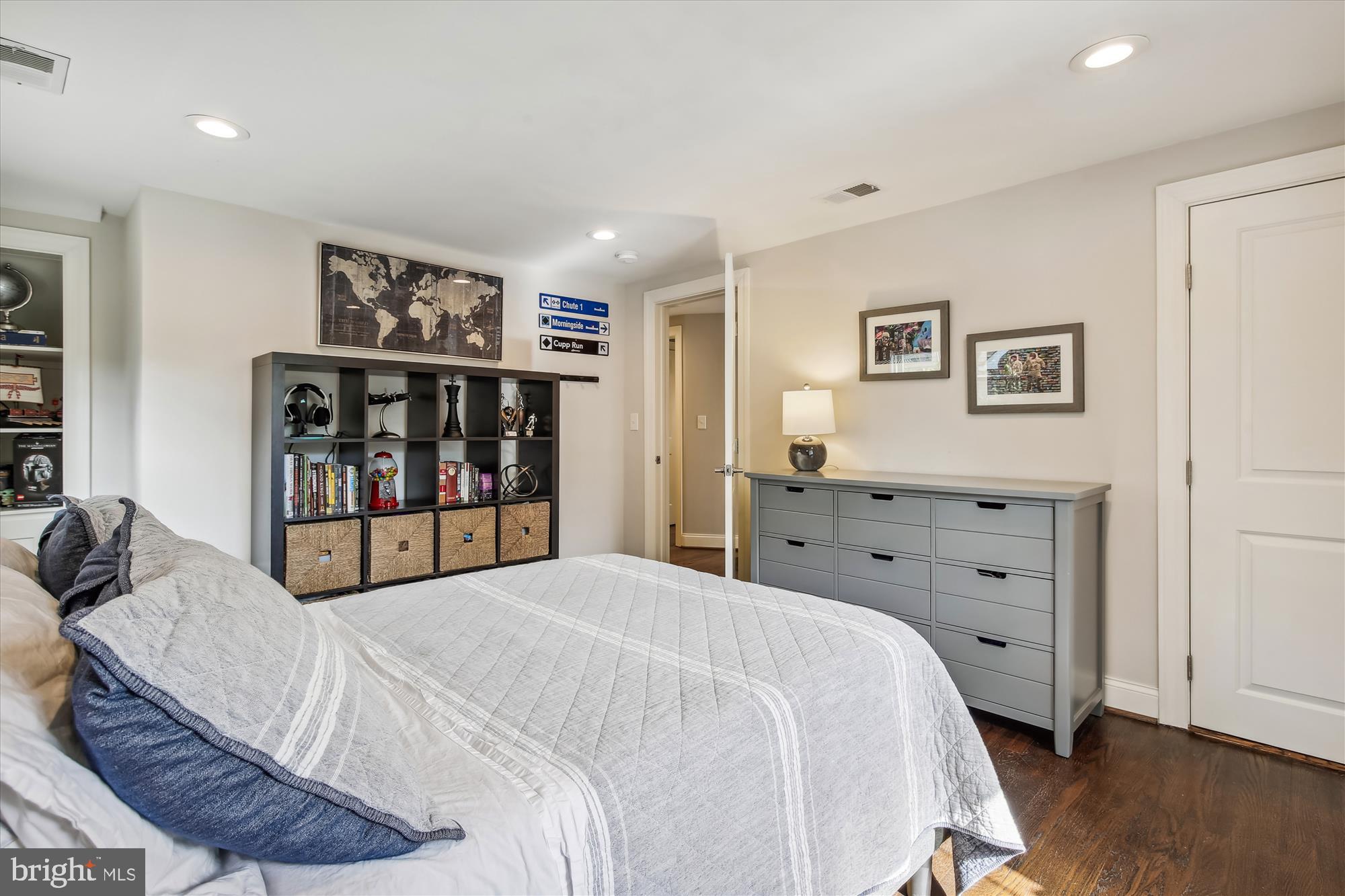 BRADDOCK HEIGHTS - Residential