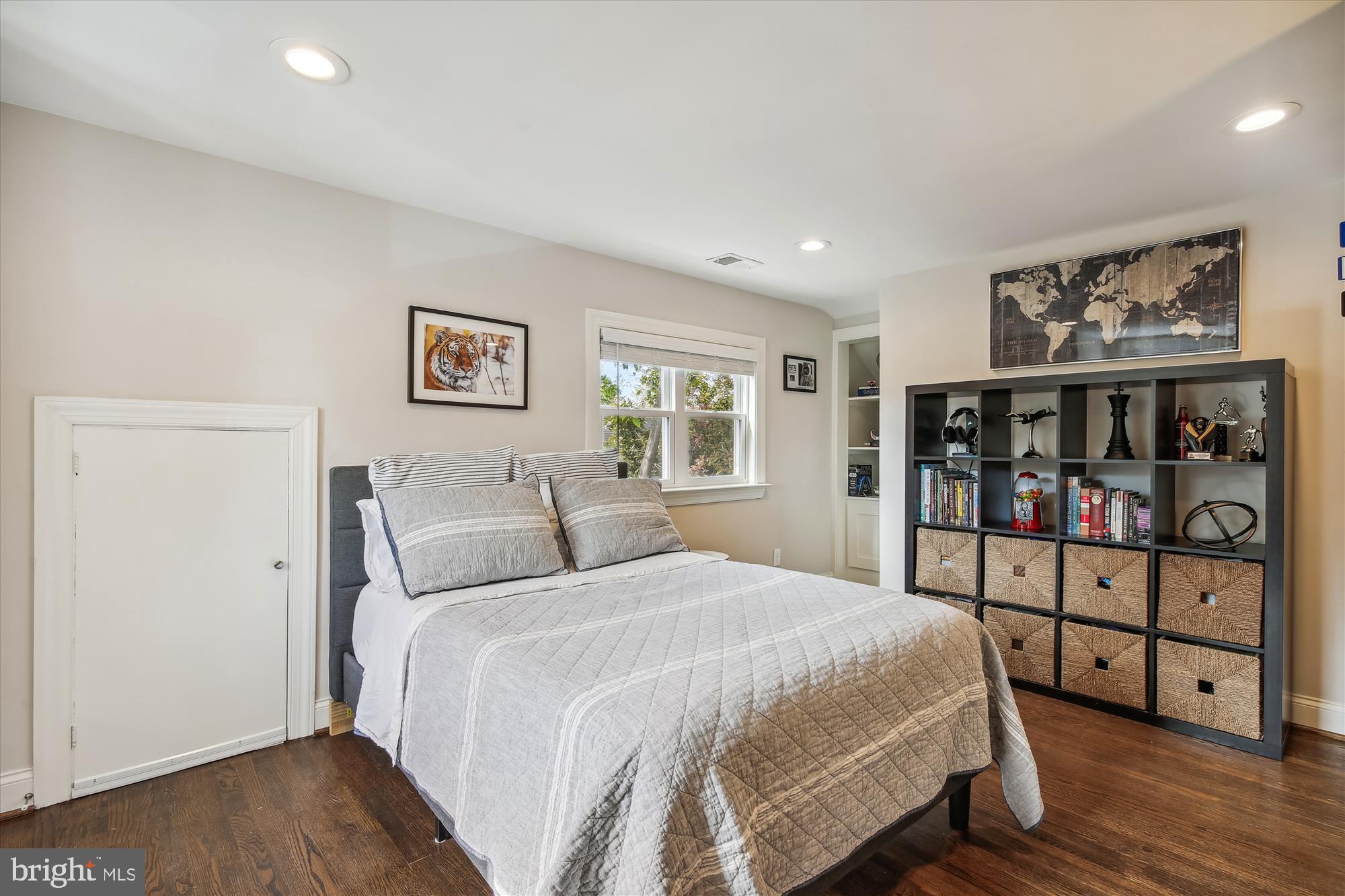 BRADDOCK HEIGHTS - Residential