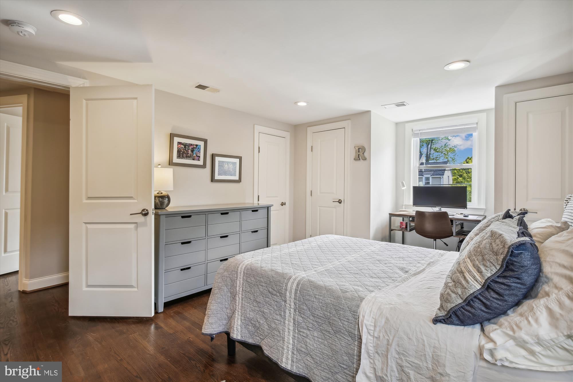 BRADDOCK HEIGHTS - Residential