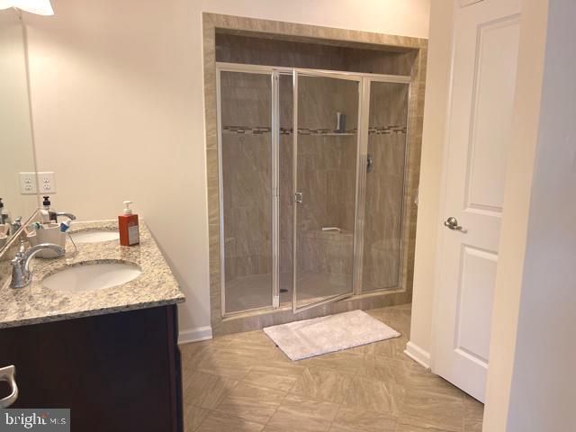 DISCOVERY SQUARE - Residential Lease