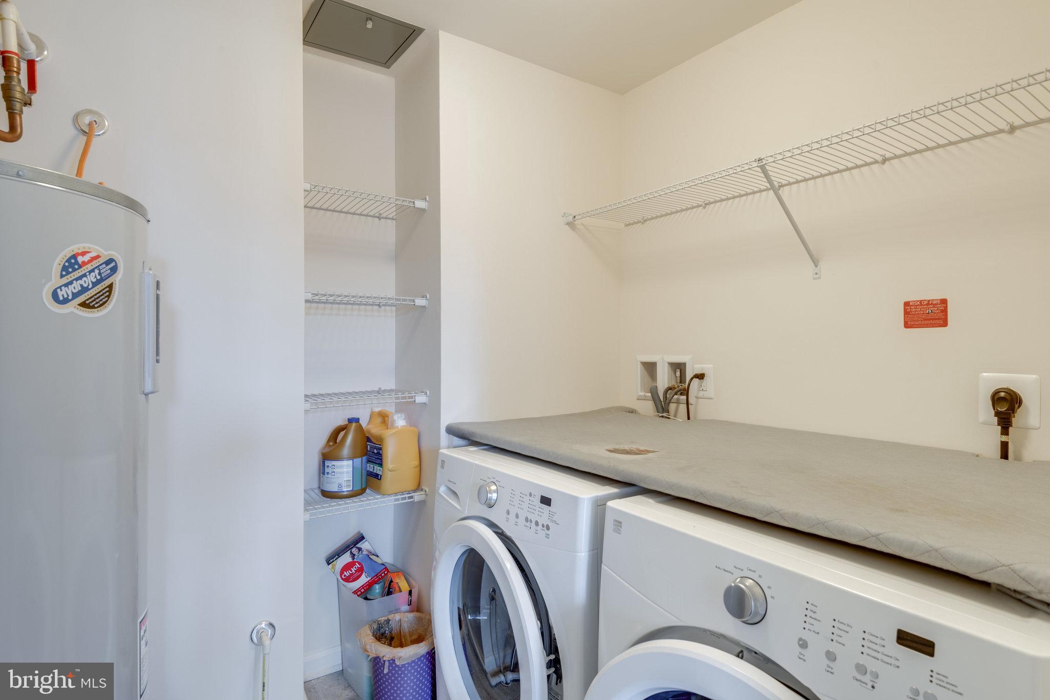 DISCOVERY SQUARE - Residential Lease