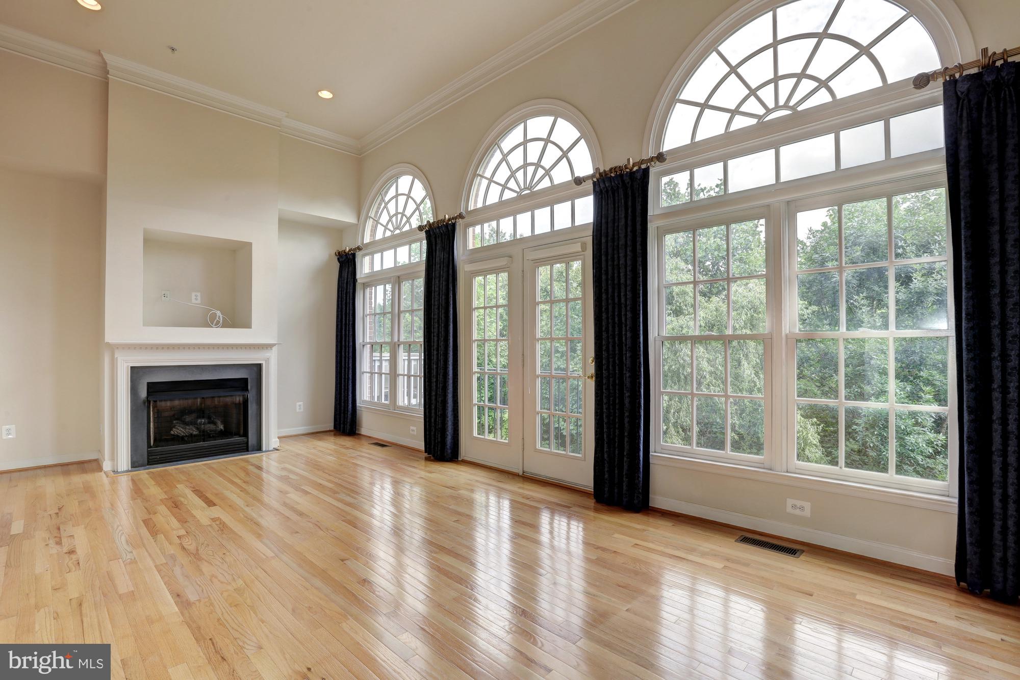 311 OAK KNOLL TERRACE
