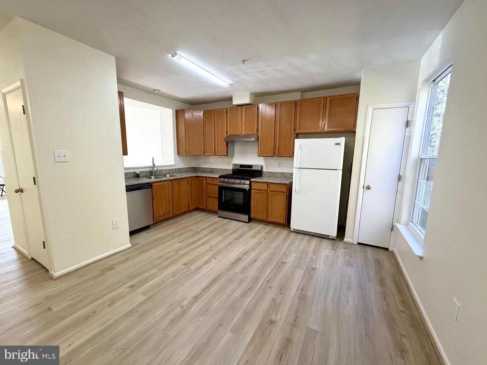 11125 LITTLE FOX LANE