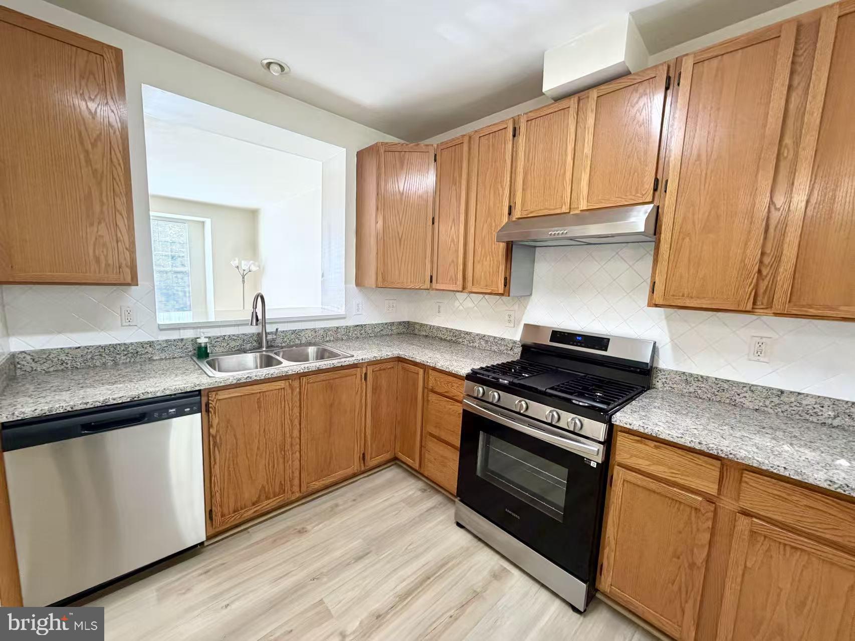 11125 LITTLE FOX LANE