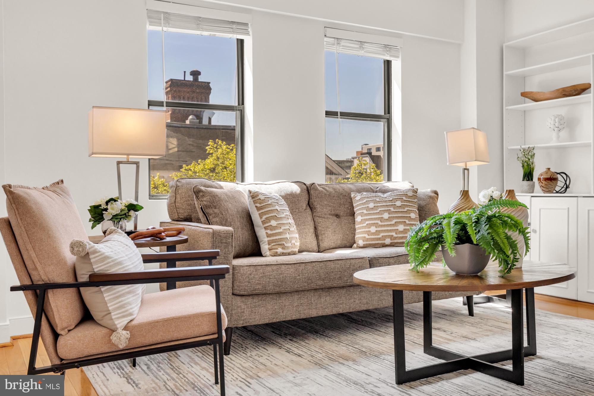 1727 R STREET NW 402