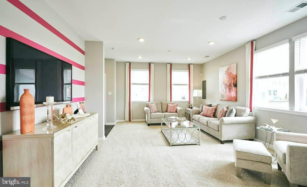 CATTAIL CROSSING - Residential Lease