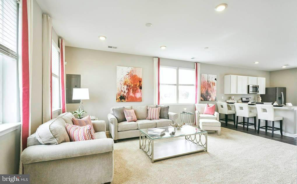 CATTAIL CROSSING - Residential Lease