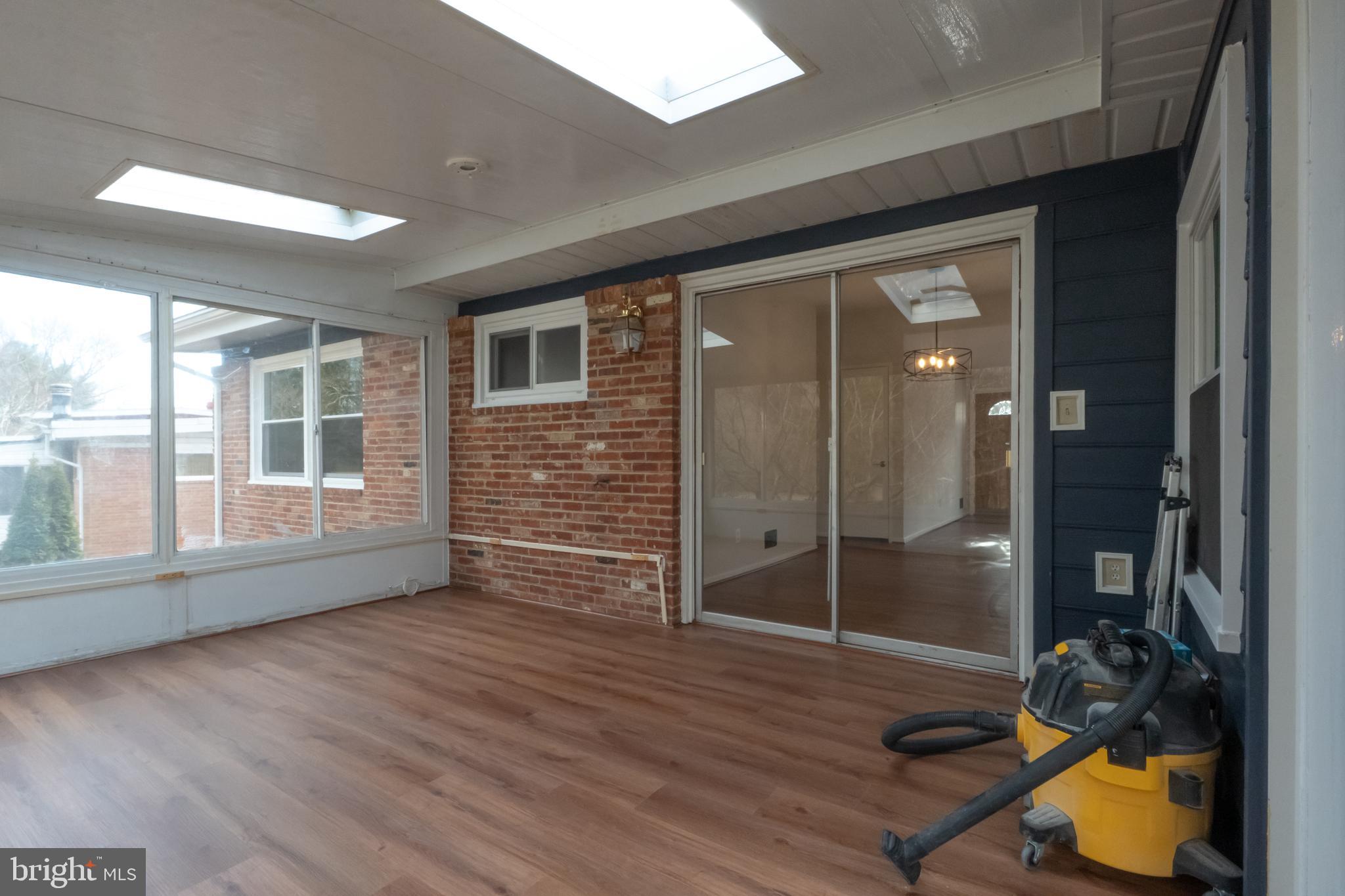 TWINBROOK FOREST - Residential