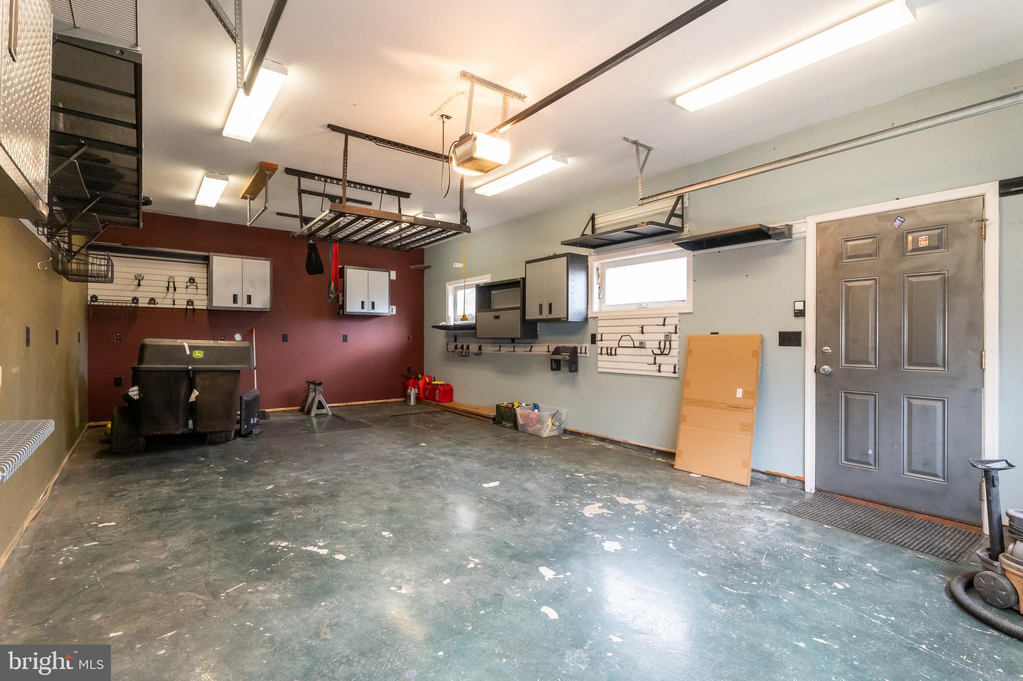 TWINBROOK FOREST - Residential