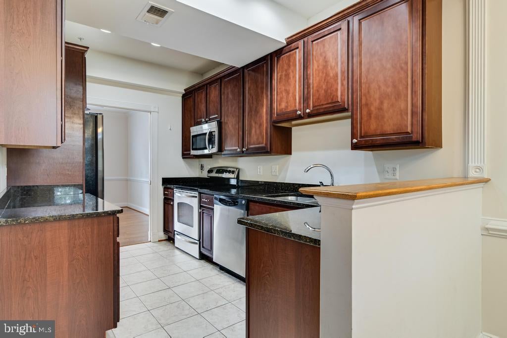 305 CENTENNIAL STREET 204 H