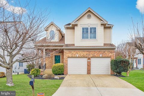 Homes For Sale - 5409 Green Glen Lane<br/> ALEXANDRIA, VA 22315