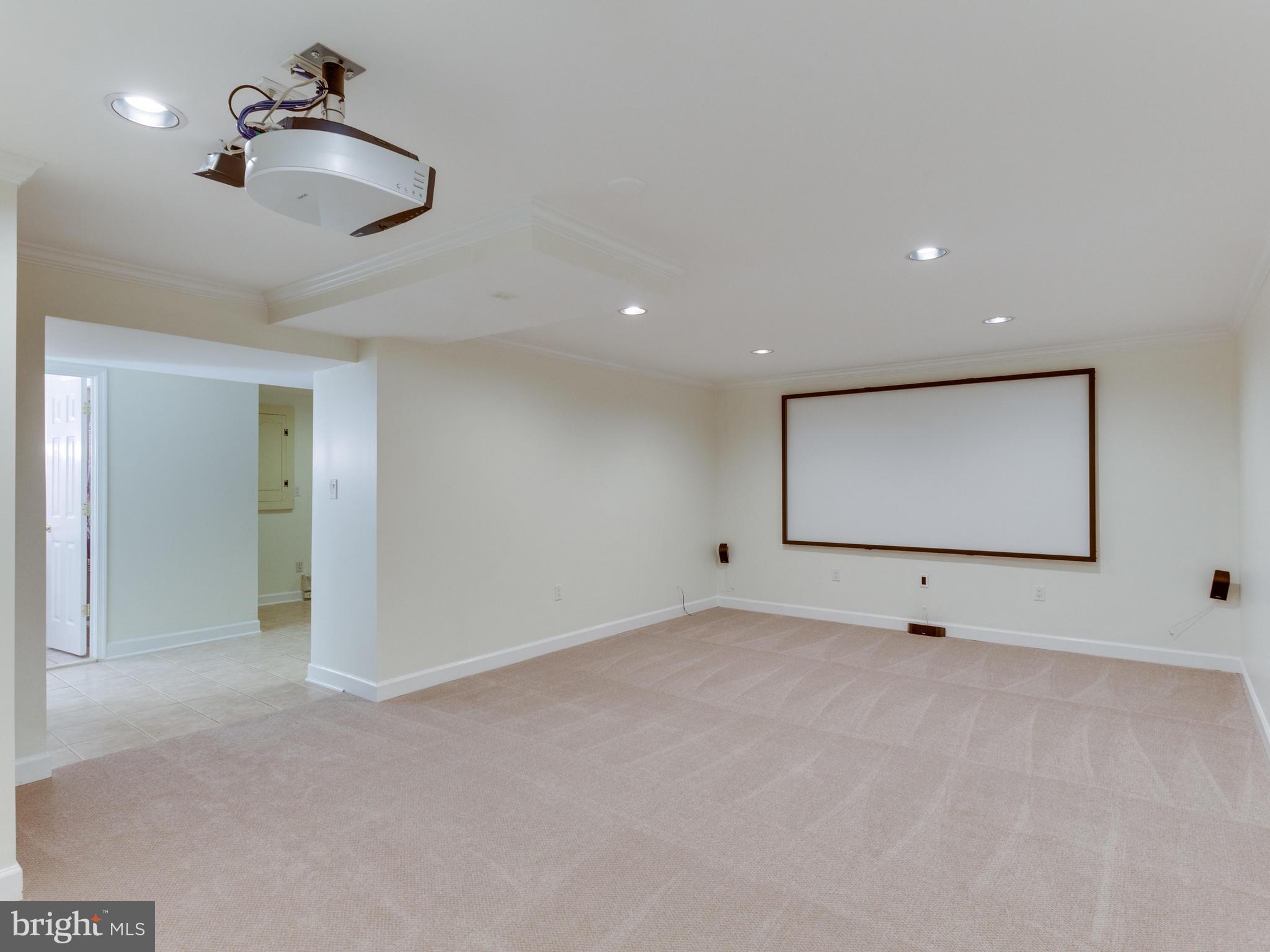 LANGLEY OAKS - Residential Lease