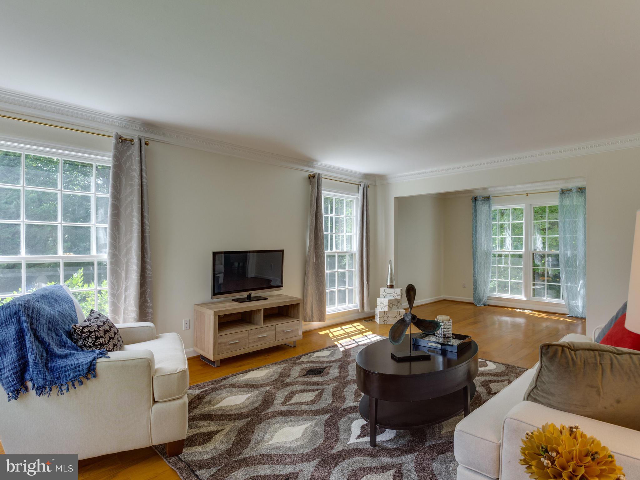 LANGLEY OAKS - Residential Lease