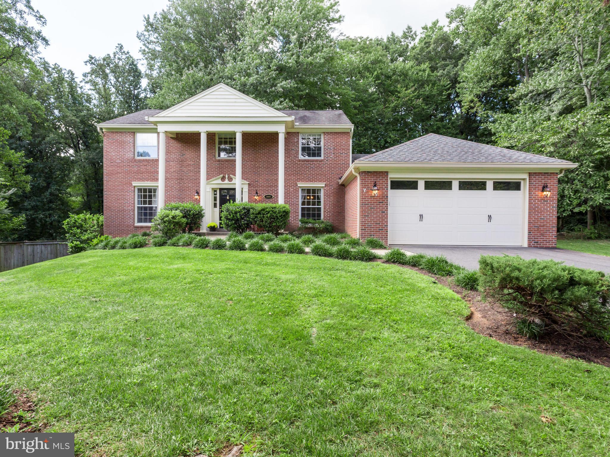 LANGLEY OAKS - Residential Lease