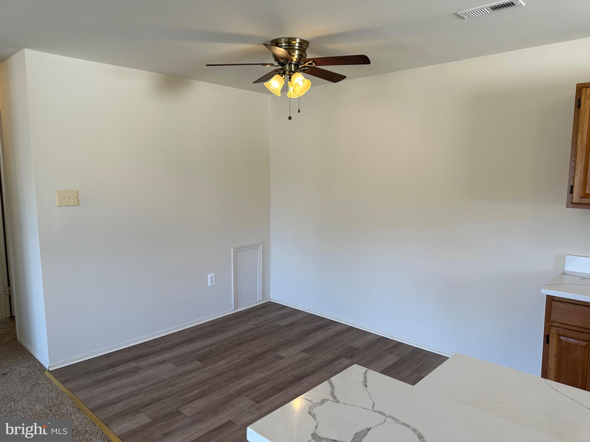 EDGEWATER VILLAGE - Residential