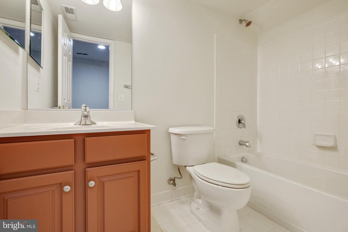 THE RESERVE AT POTOMAC C - Residential