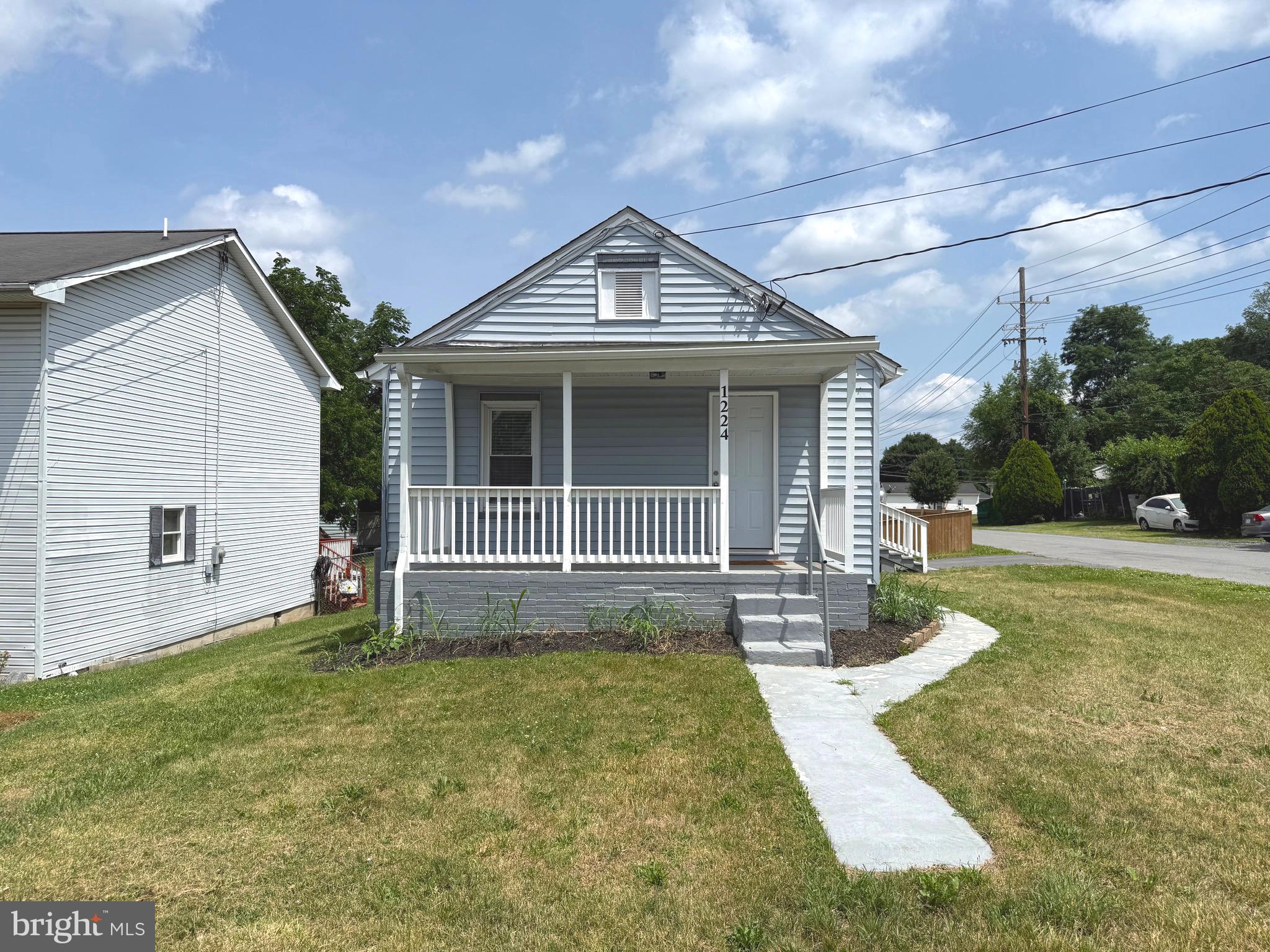1224 WEST VIRGINIA AVENUE