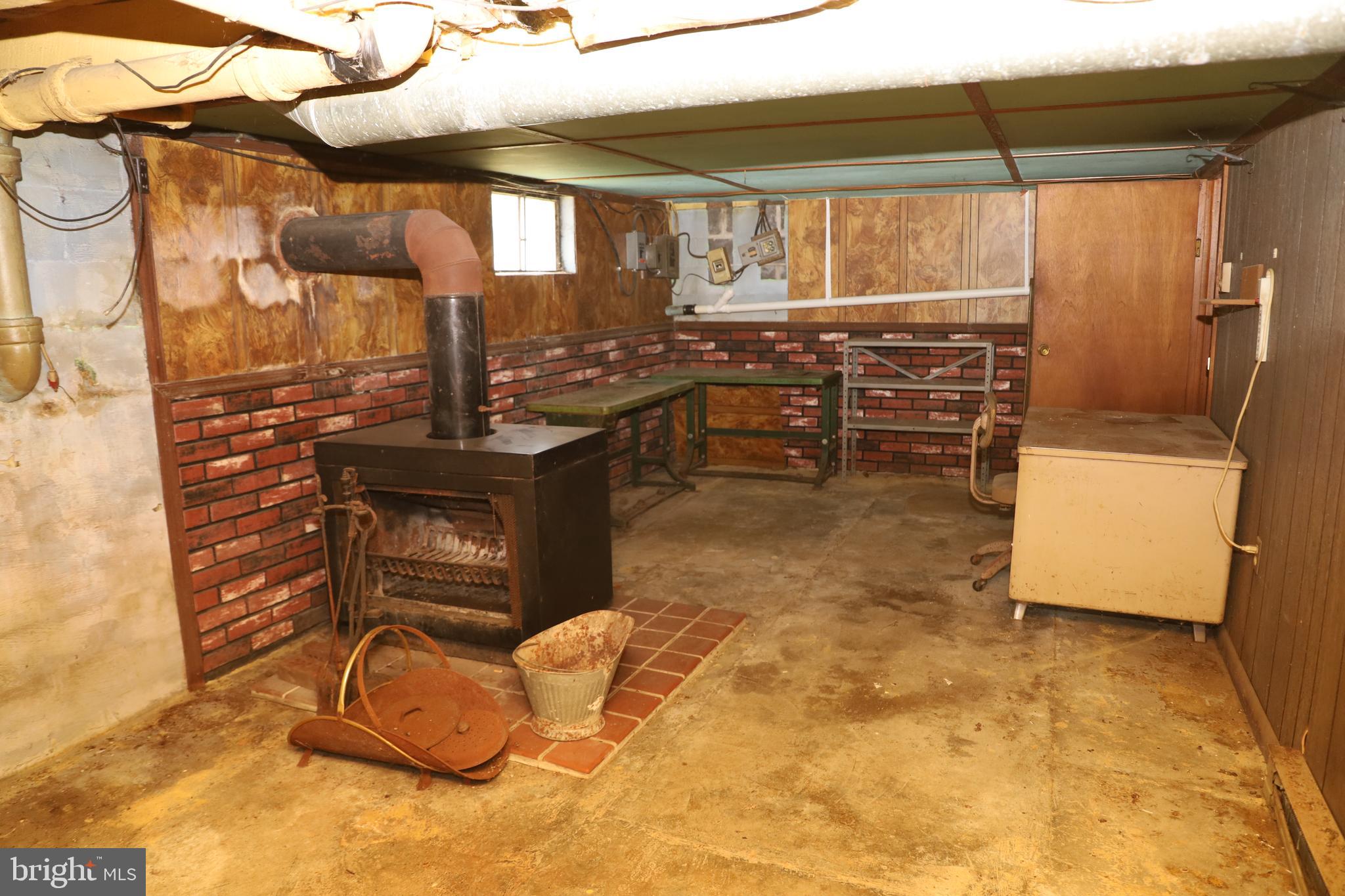 AIRLEY HEIGHTS - Residential