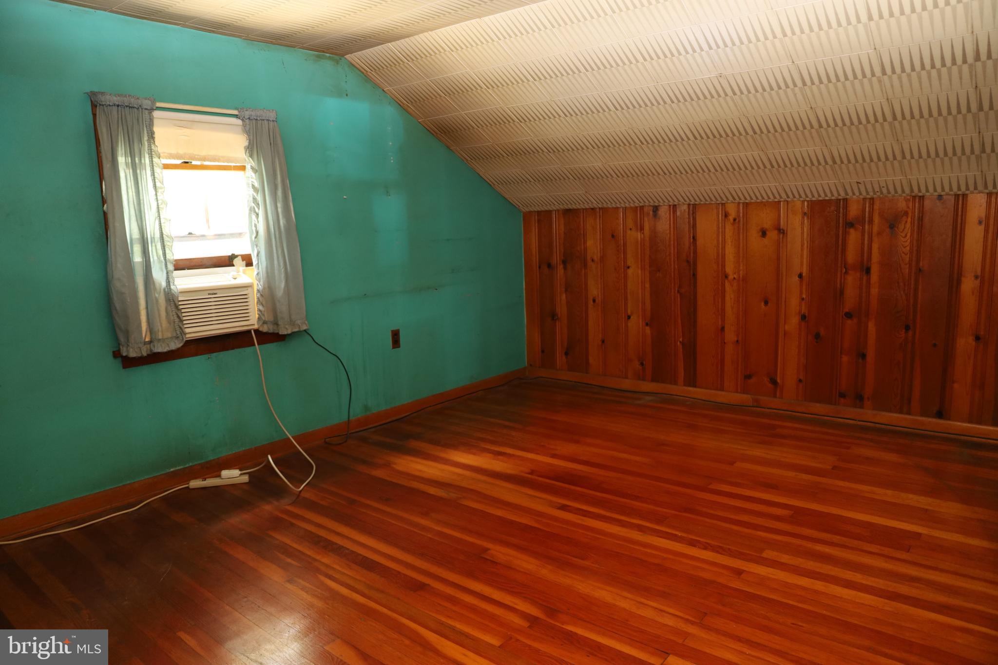 AIRLEY HEIGHTS - Residential