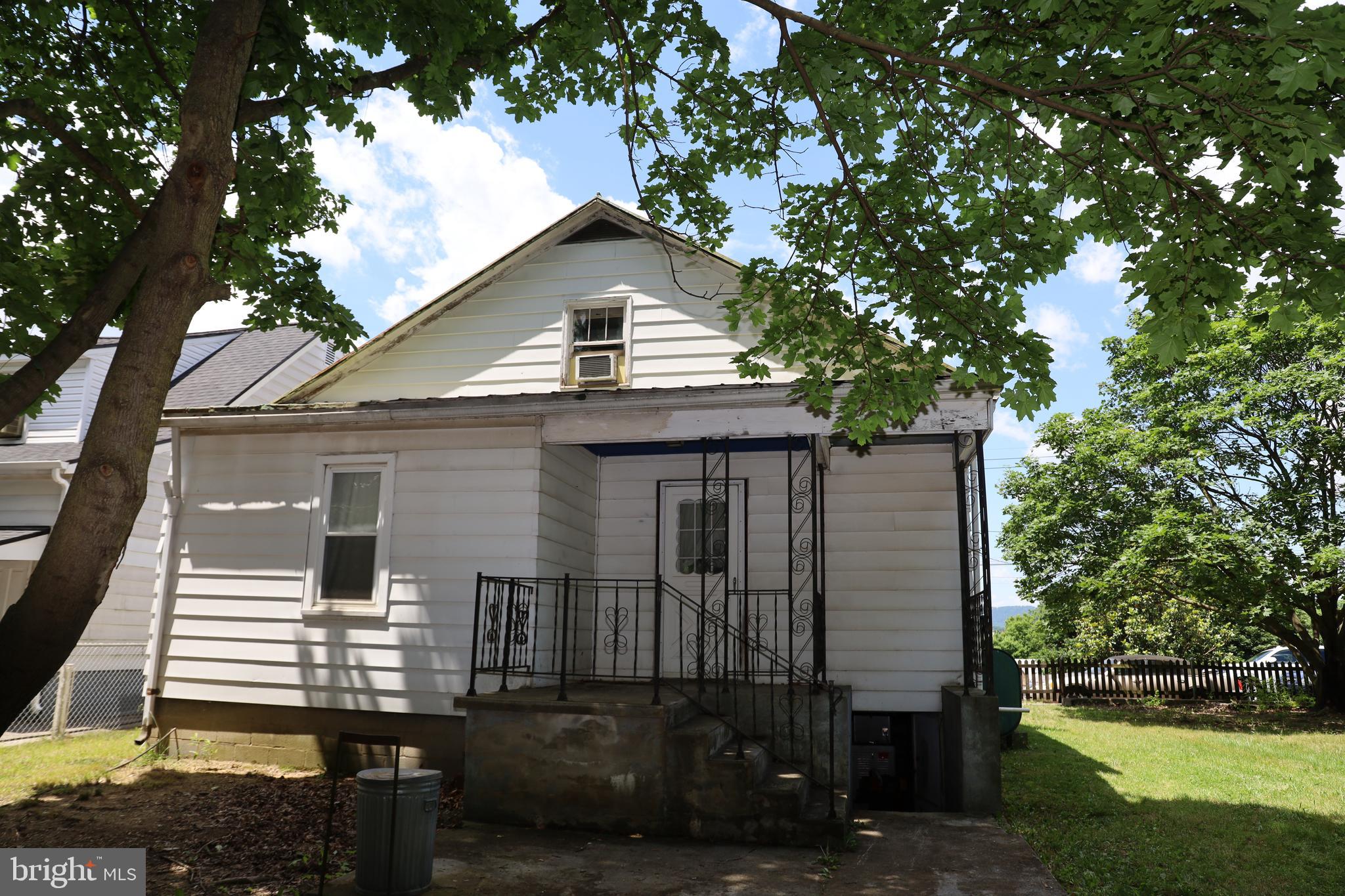 AIRLEY HEIGHTS - Residential