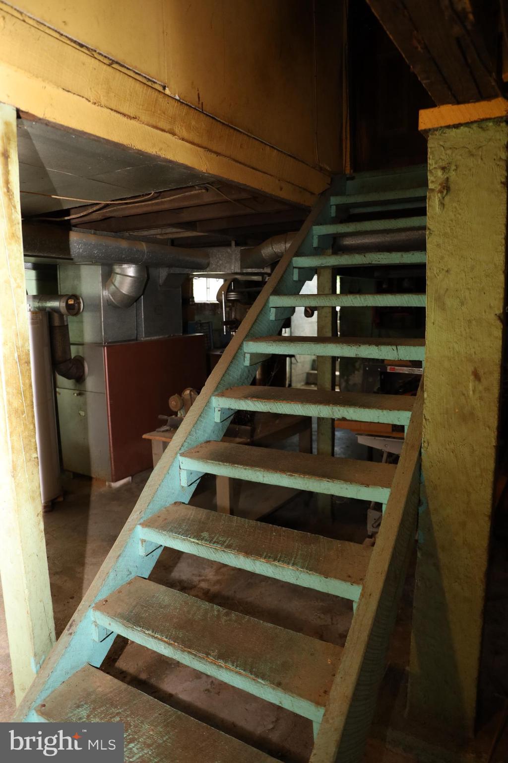 AIRLEY HEIGHTS - Residential