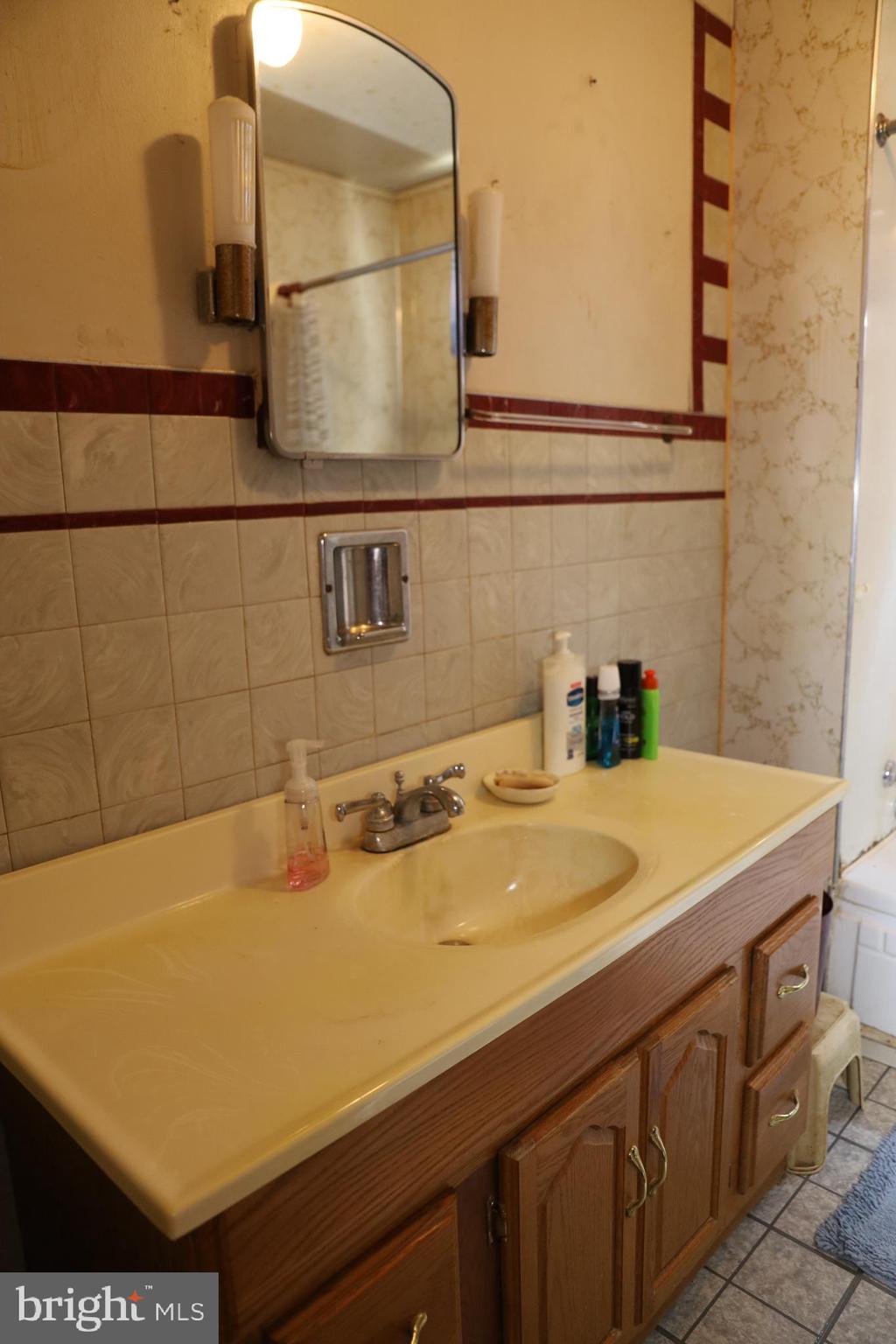 AIRLEY HEIGHTS - Residential