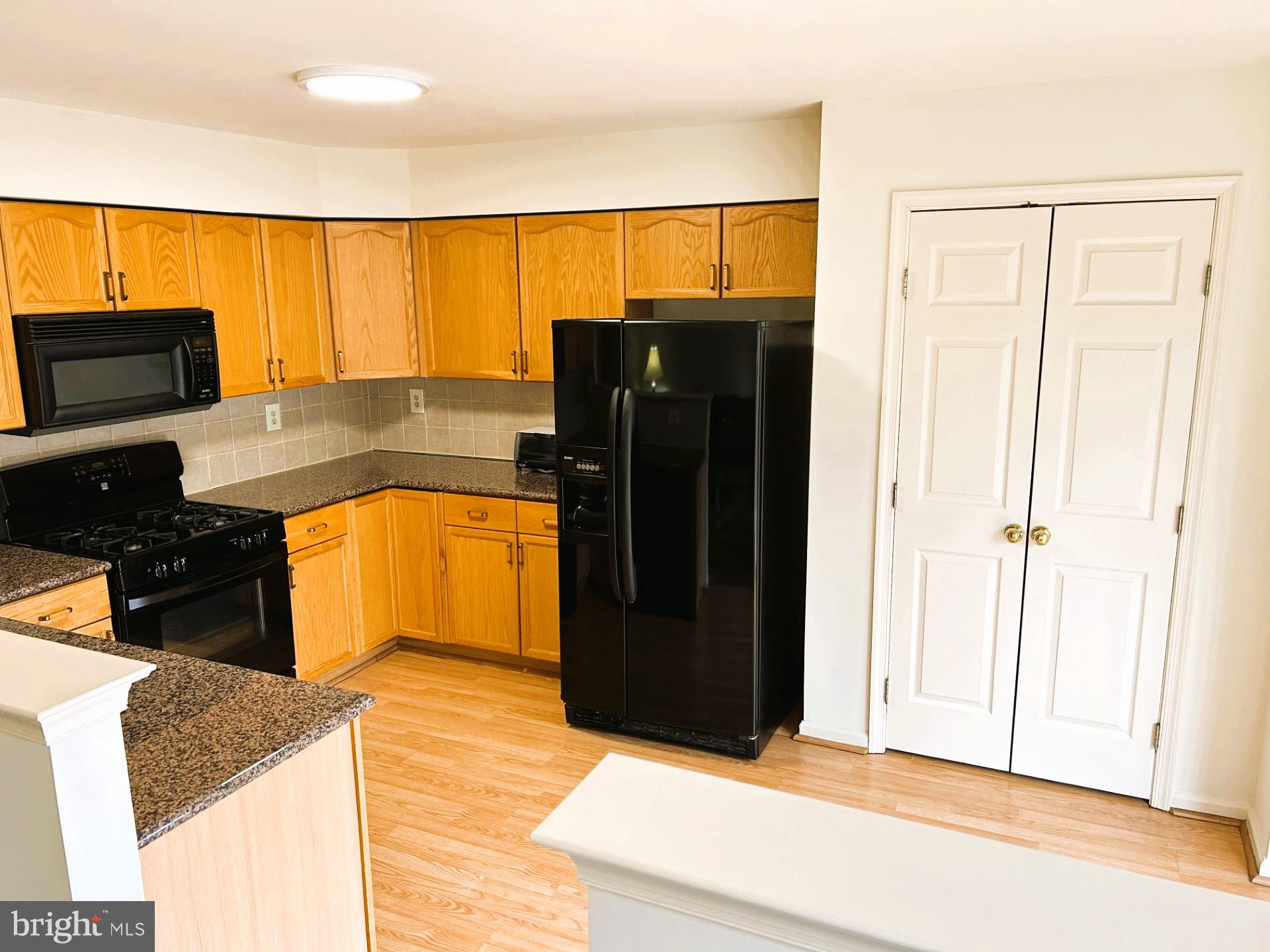 INDIAN CREEK - Residential