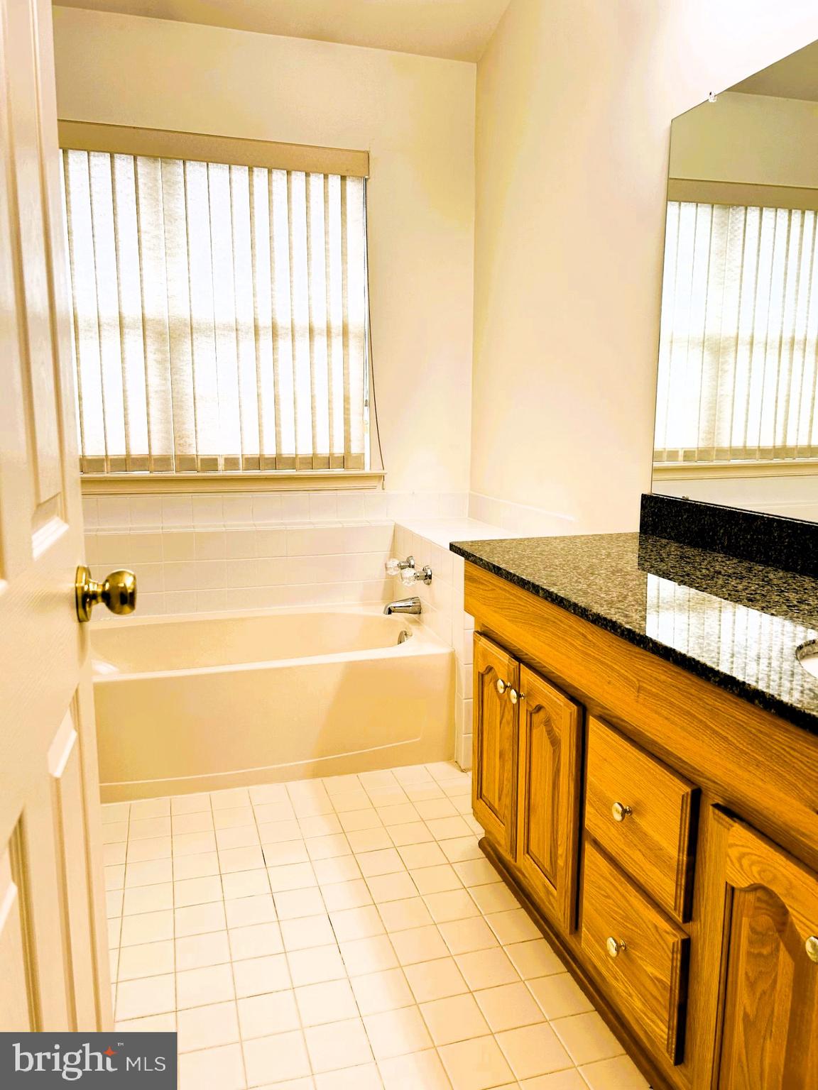 INDIAN CREEK - Residential