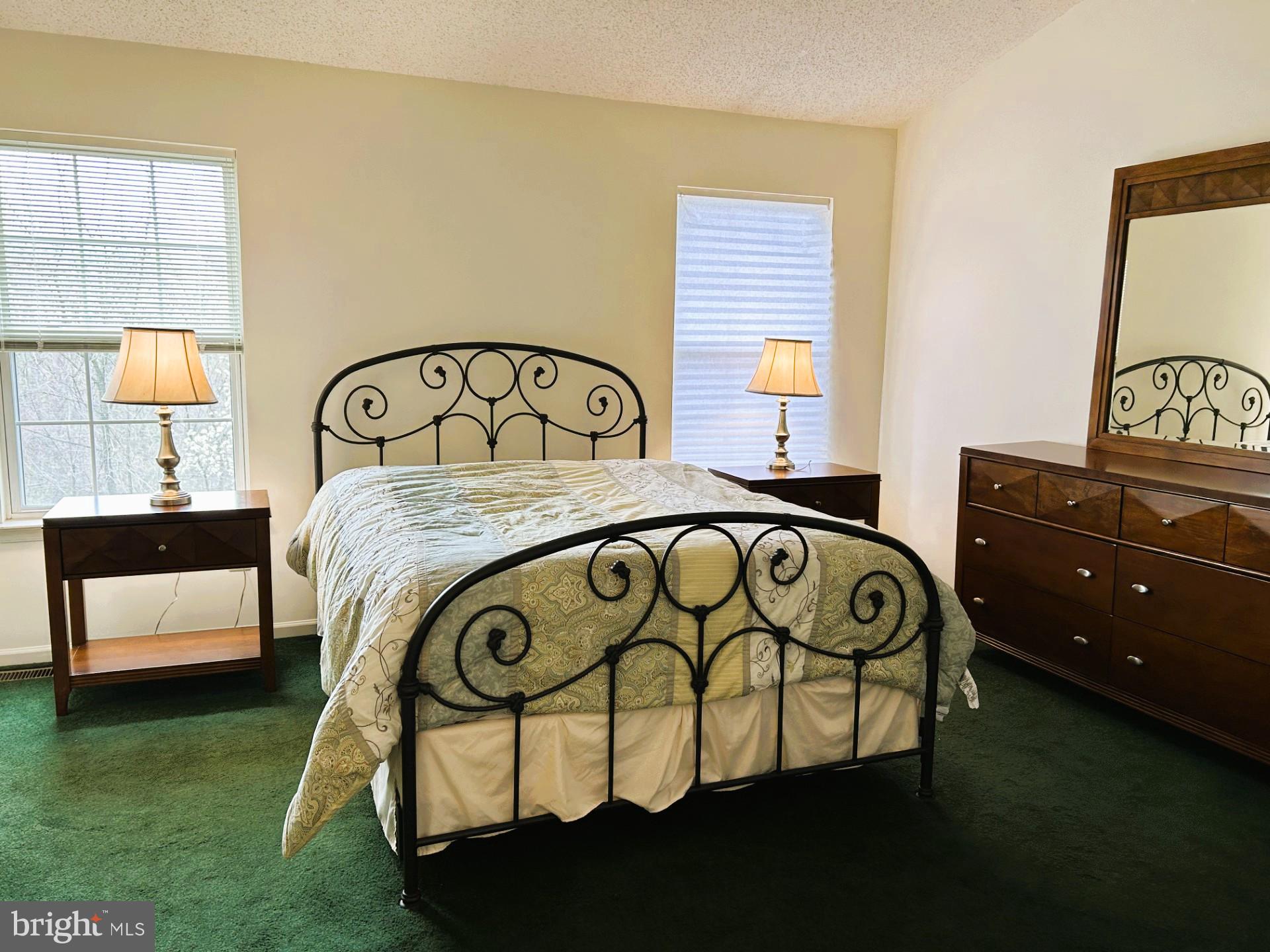 INDIAN CREEK - Residential