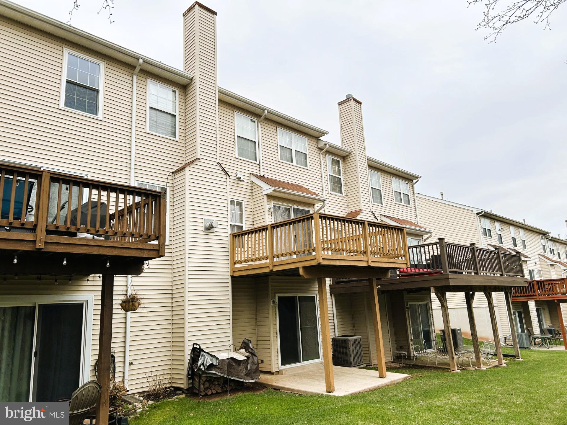 INDIAN CREEK - Residential