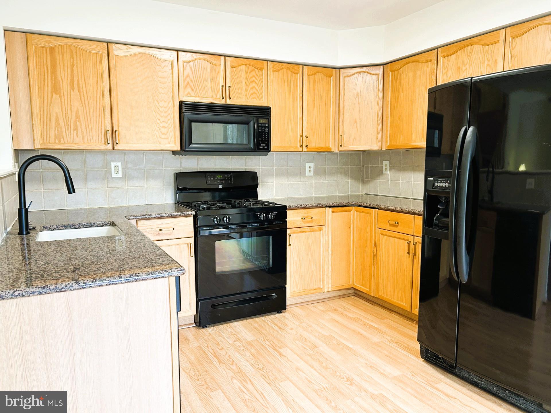 INDIAN CREEK - Residential