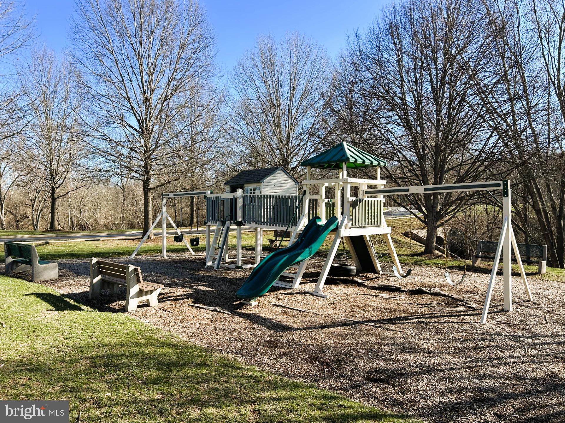 INDIAN CREEK - Residential