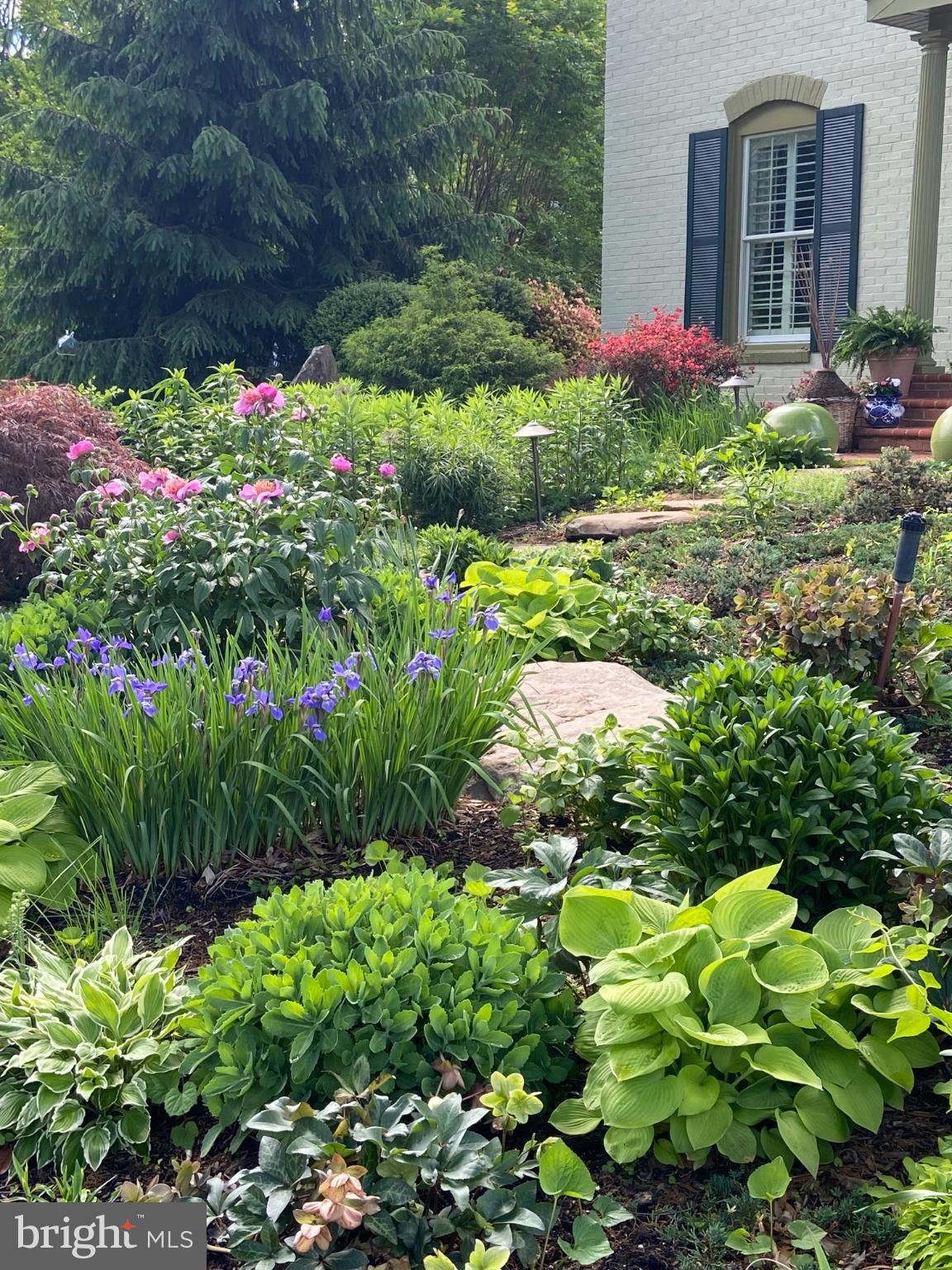 3705 RIVERWOOD COURT