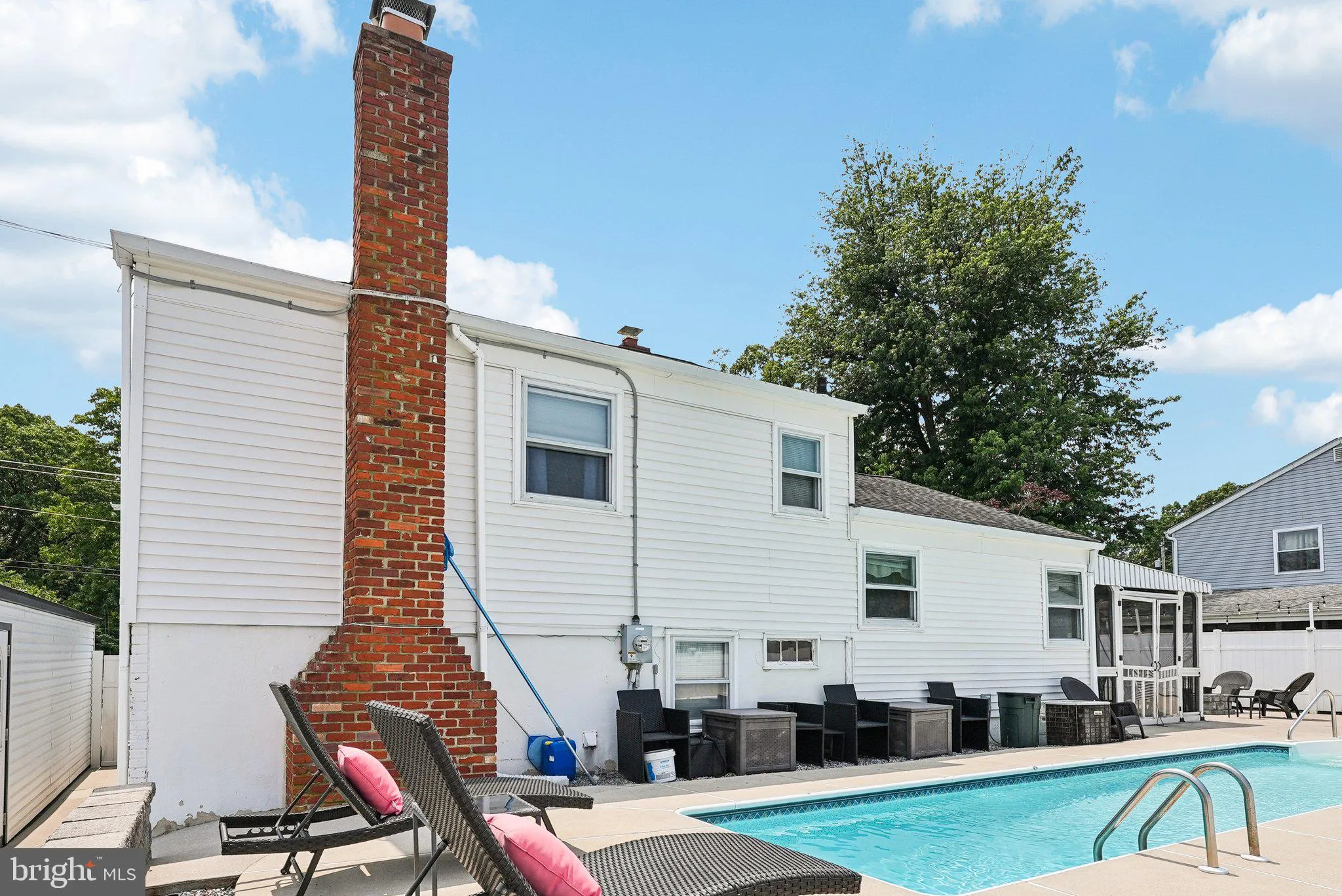 Wenonah, New Jersey 08090, United States, 3 Bedrooms Bedrooms, ,2 BathroomsBathrooms,Residential,Active,150208