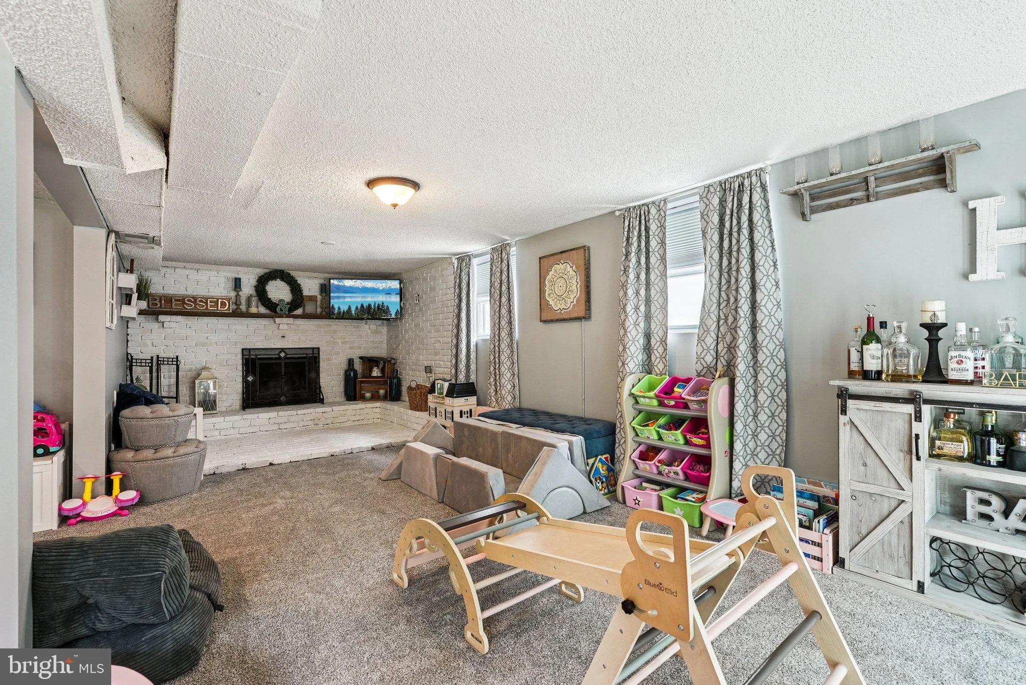 Wenonah, New Jersey 08090, United States, 3 Bedrooms Bedrooms, ,2 BathroomsBathrooms,Residential,Active,150208