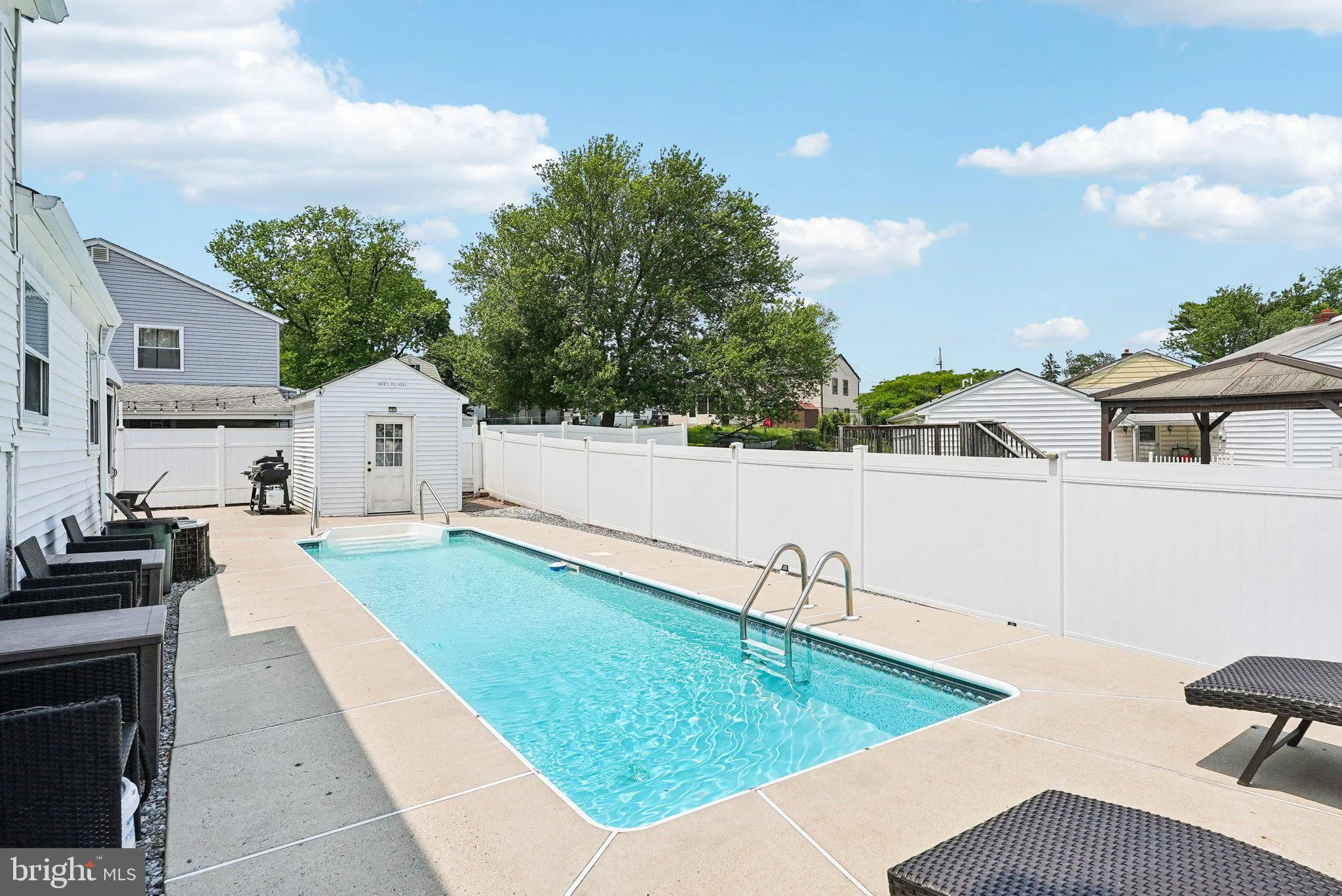 Wenonah, New Jersey 08090, United States, 3 Bedrooms Bedrooms, ,2 BathroomsBathrooms,Residential,Active,150208