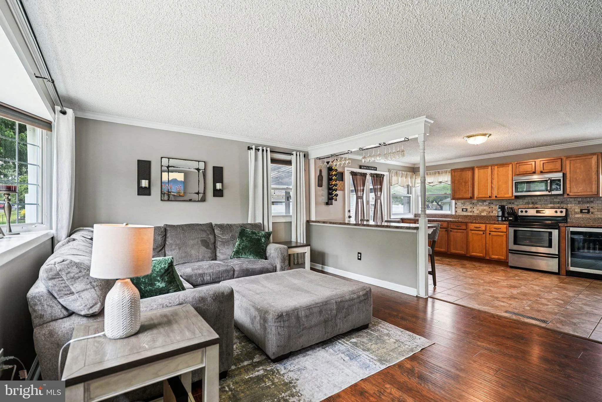 Wenonah, New Jersey 08090, United States, 3 Bedrooms Bedrooms, ,2 BathroomsBathrooms,Residential,Active,150208