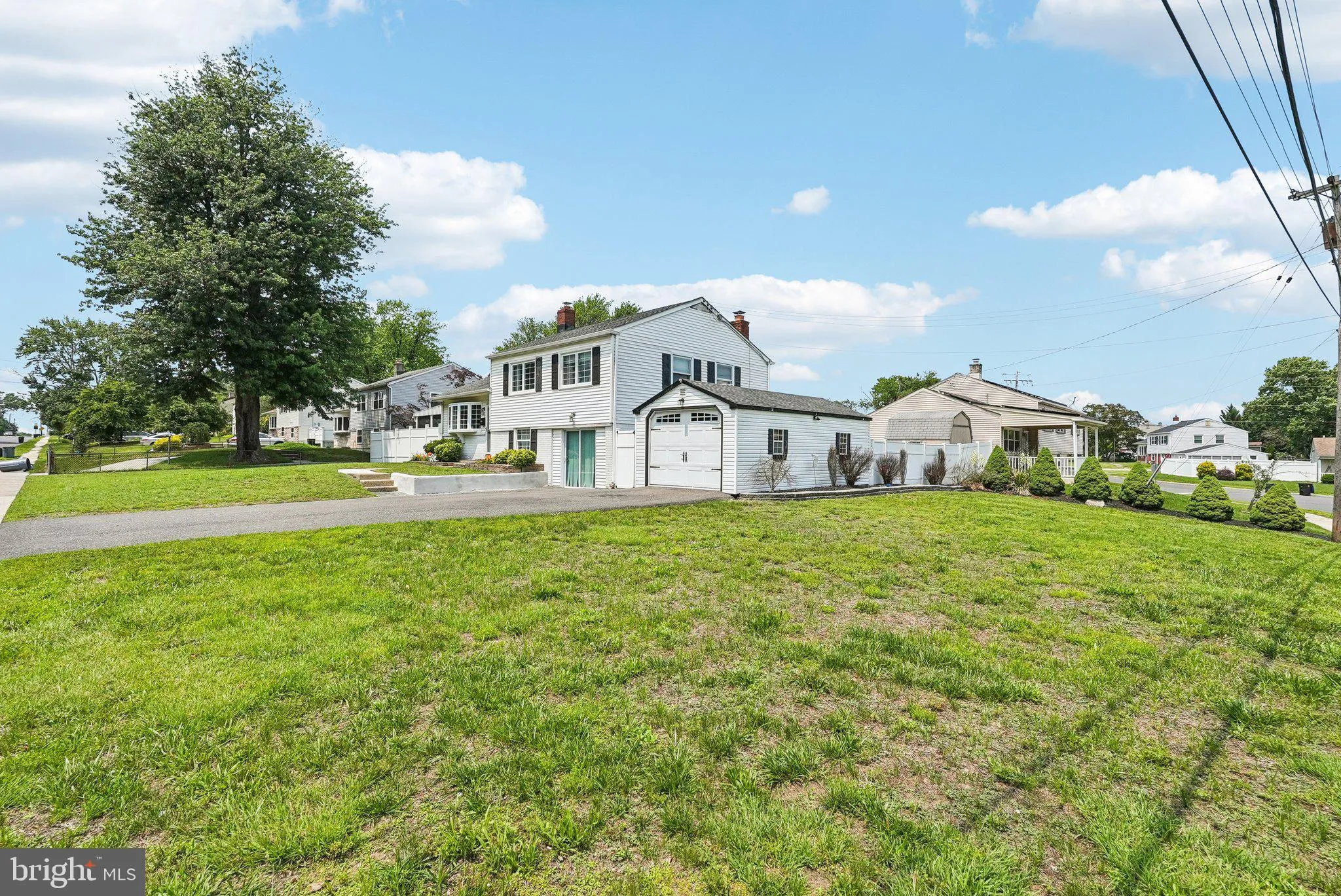 Wenonah, New Jersey 08090, United States, 3 Bedrooms Bedrooms, ,2 BathroomsBathrooms,Residential,Active,150208