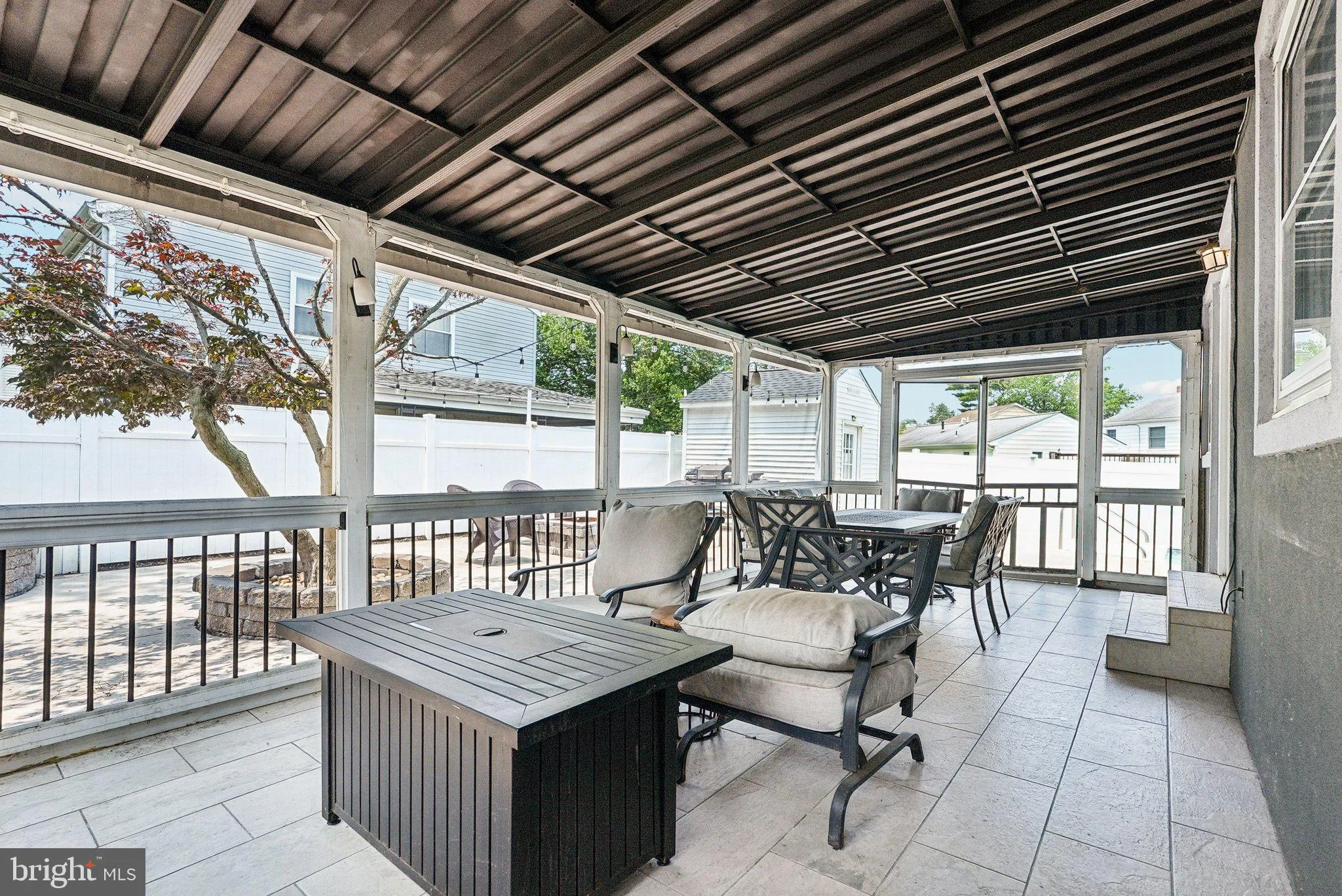 Wenonah, New Jersey 08090, United States, 3 Bedrooms Bedrooms, ,2 BathroomsBathrooms,Residential,Active,150208