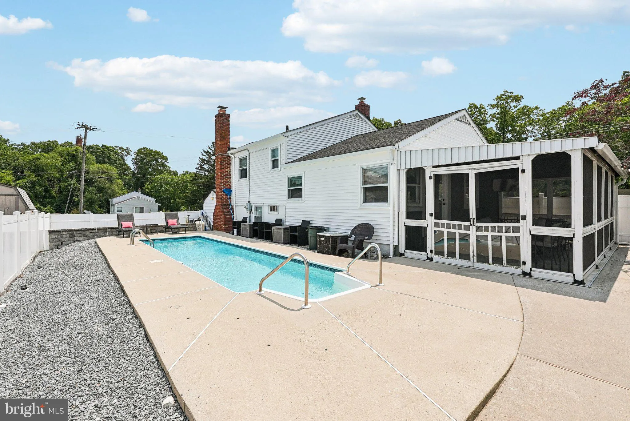 Wenonah, New Jersey 08090, United States, 3 Bedrooms Bedrooms, ,2 BathroomsBathrooms,Residential,Active,150208