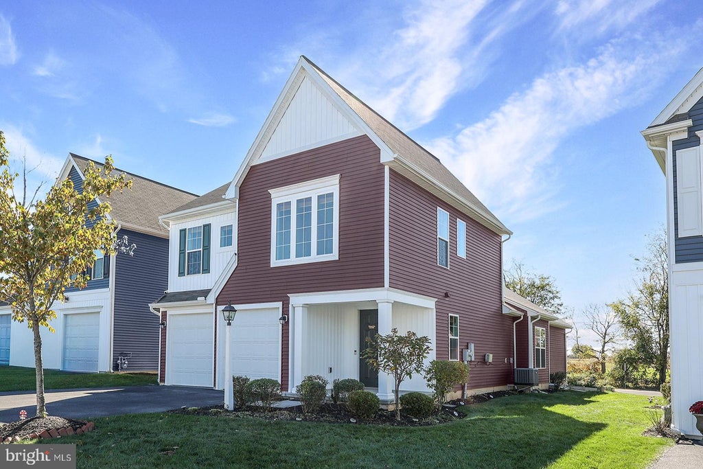 Photo of 799 Barn Swallow Way, MECHANICSBURG, PA 17055 (MLS # PACB2059818)