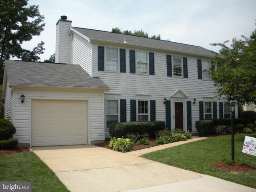 WELL MAINTAINED SFH.GRANITE COUNTERS MAPLE & CHERRY CABINETS AND SS APPLIANCES IN KITCHEN. SPACIOUS FENCED BACK YARD WITH SHED SLIDE AND SWING.FIRE PLACE IN FAMILY ROOM. GARAGE PARKING. PULL DOWN ATTIC IN GARAGE FOR EXTRA STORAGE. BEAUTIFUL DECK/ GREAT FOR ENTERTAINING.COZY WOOD FP IN FAMILY R.NO SMOKERS. PETS ON CBC. CLOSE TO 66, 29, & 28.SOME MINOR REPAIRS WILL BE PERFORMED ON SAT 4/12.