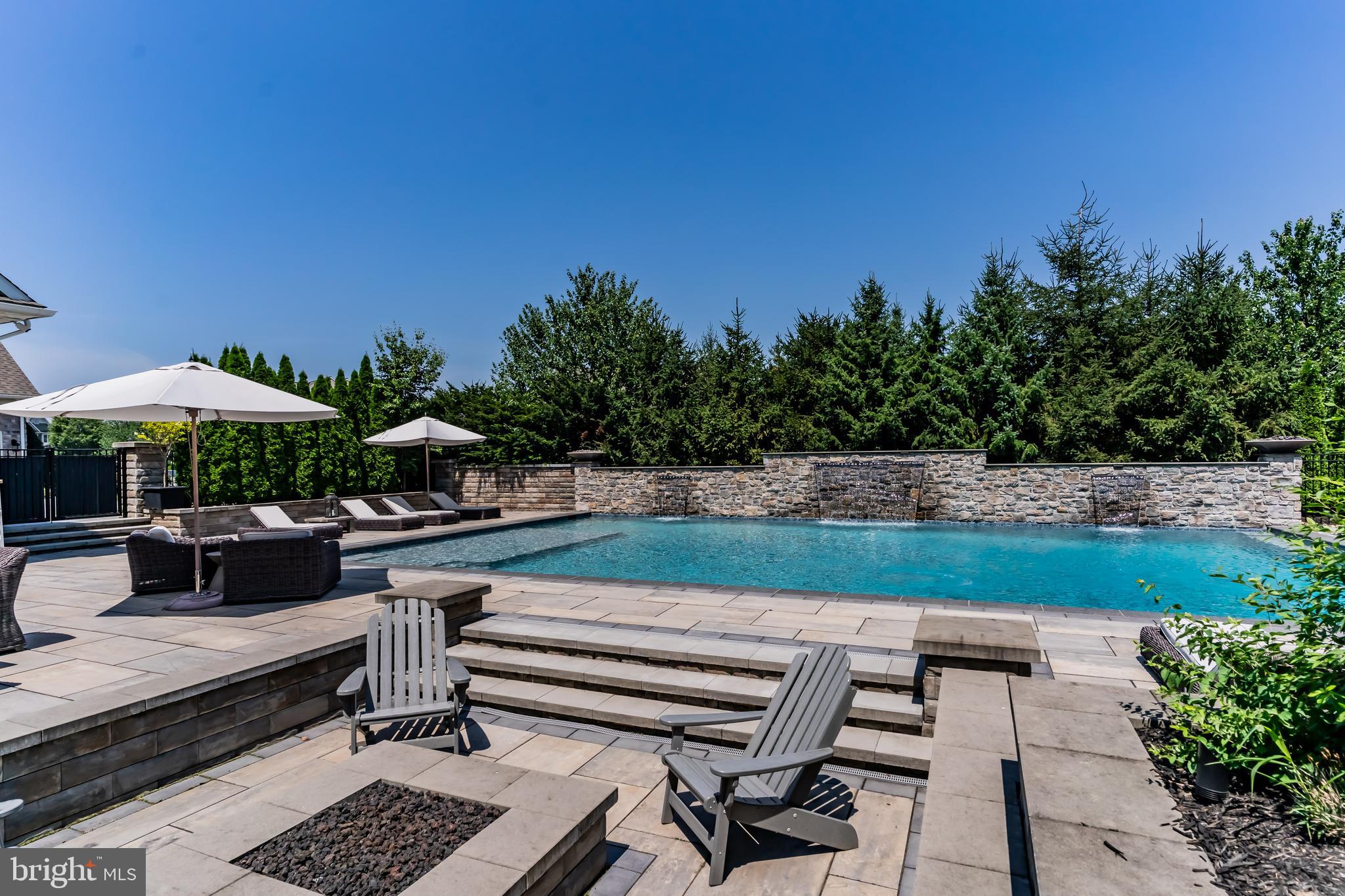 BRAEBURN ESTATES - Residential