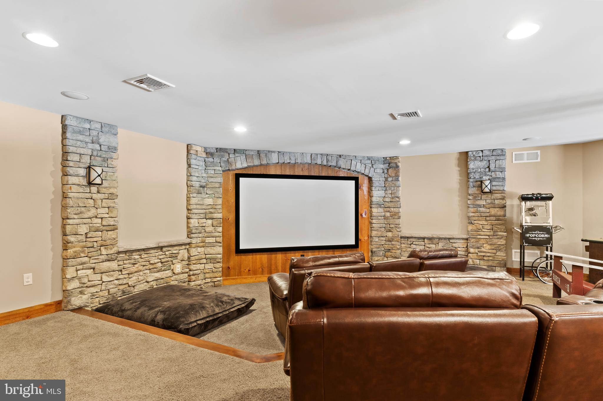 BRAEBURN ESTATES - Residential