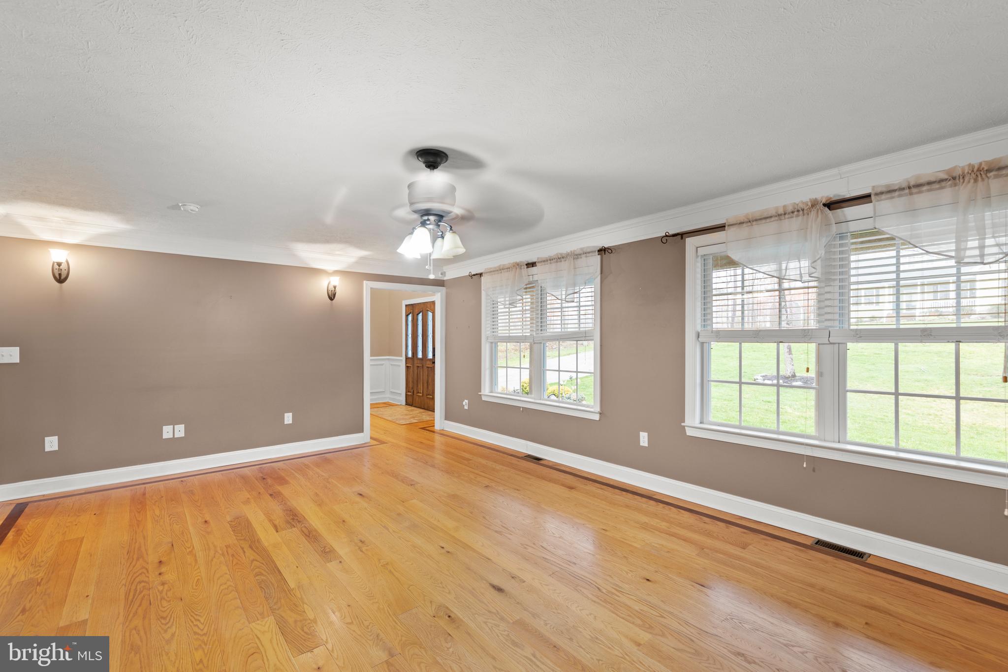 LAKE HOLIDAY ESTATES - Residential