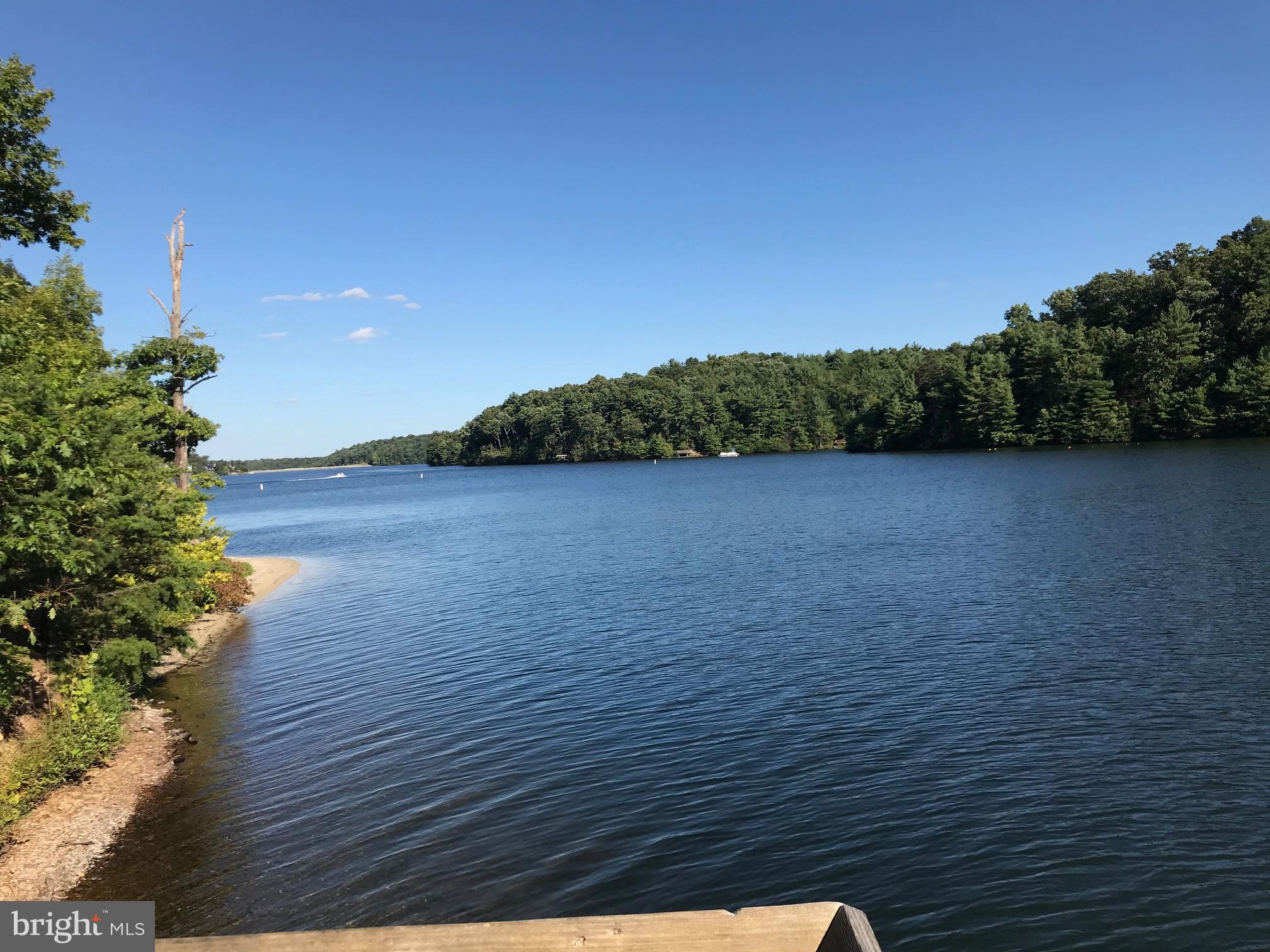 LAKE HOLIDAY ESTATES - Residential