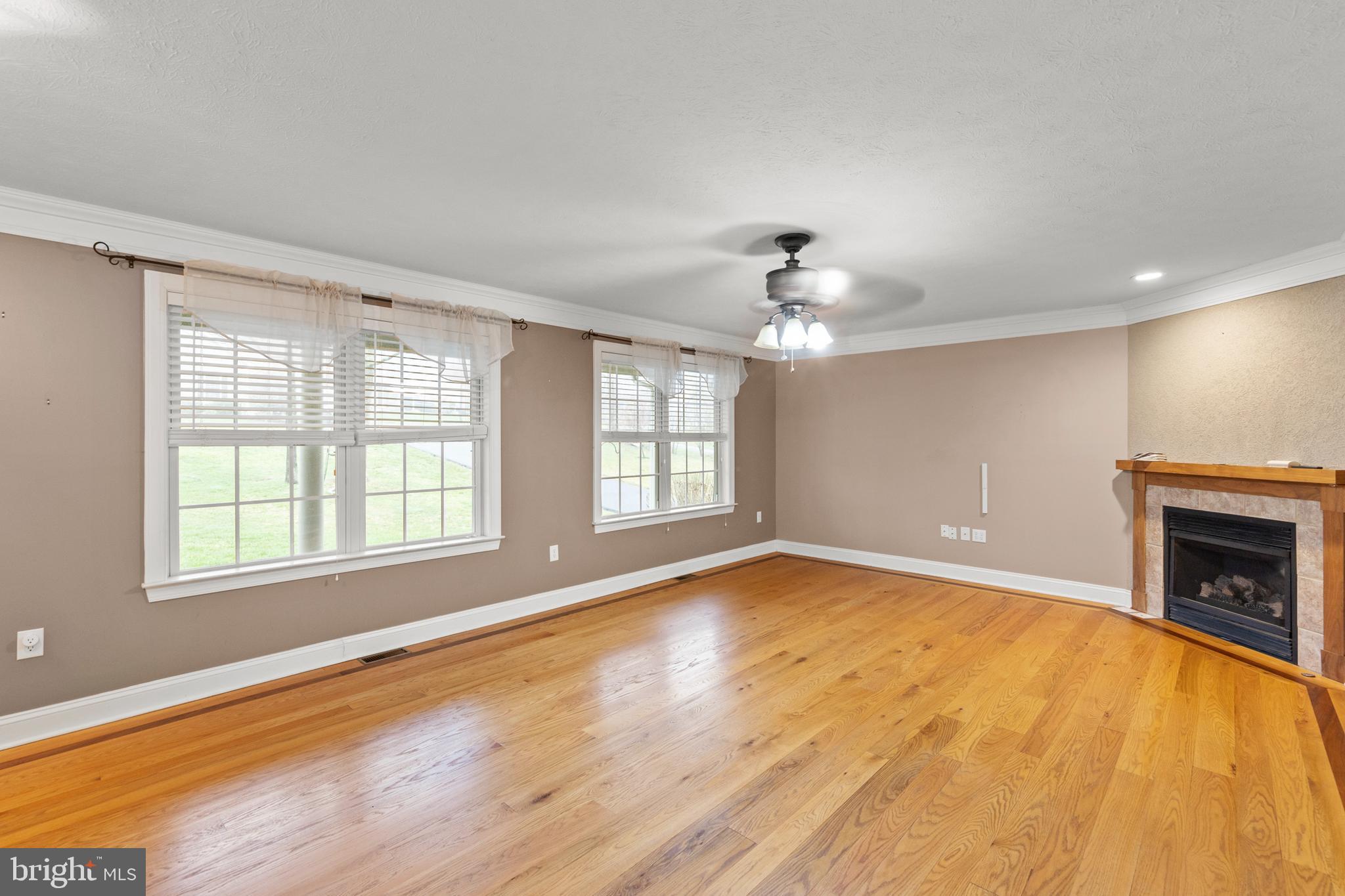 LAKE HOLIDAY ESTATES - Residential