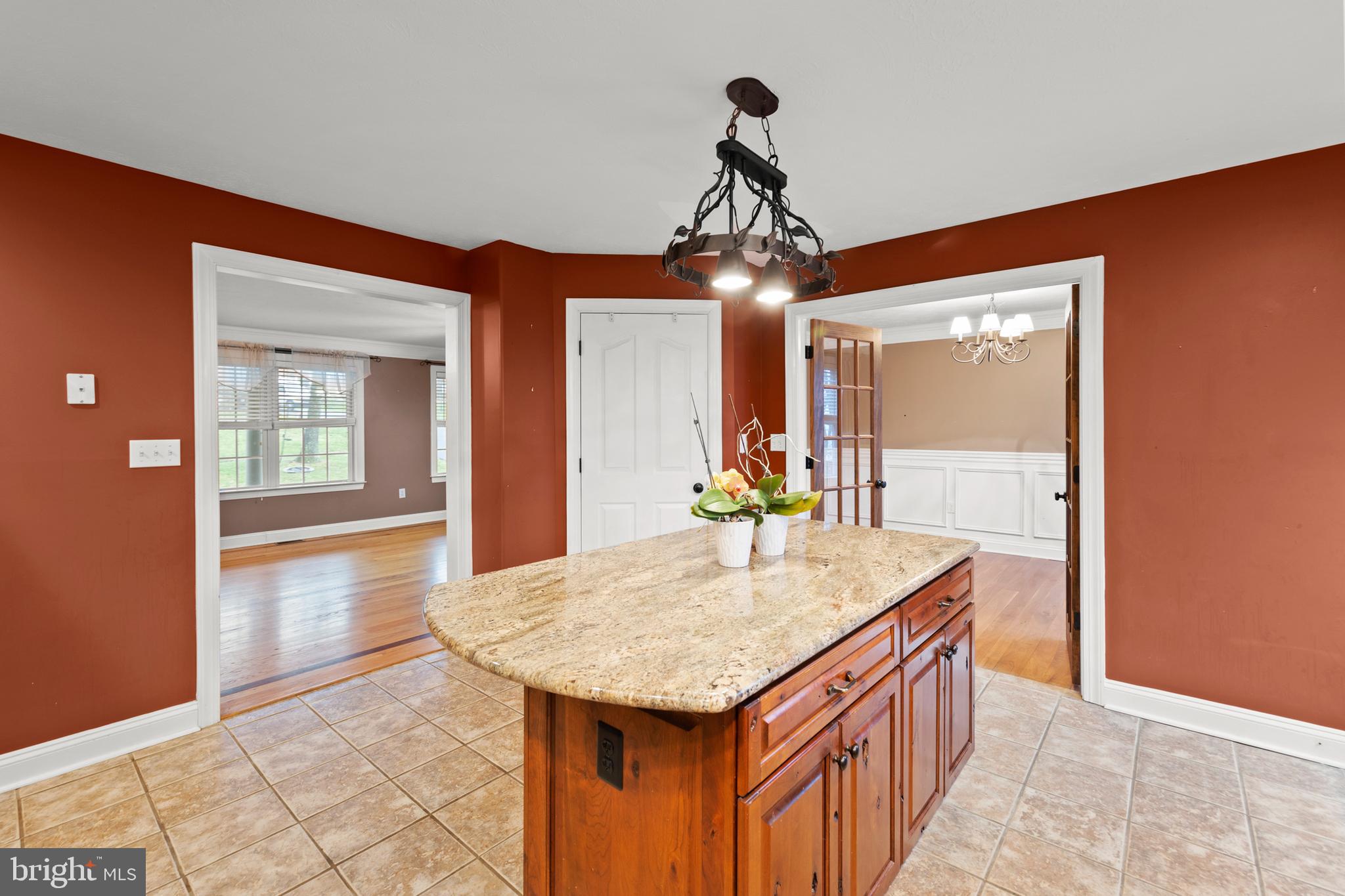 LAKE HOLIDAY ESTATES - Residential